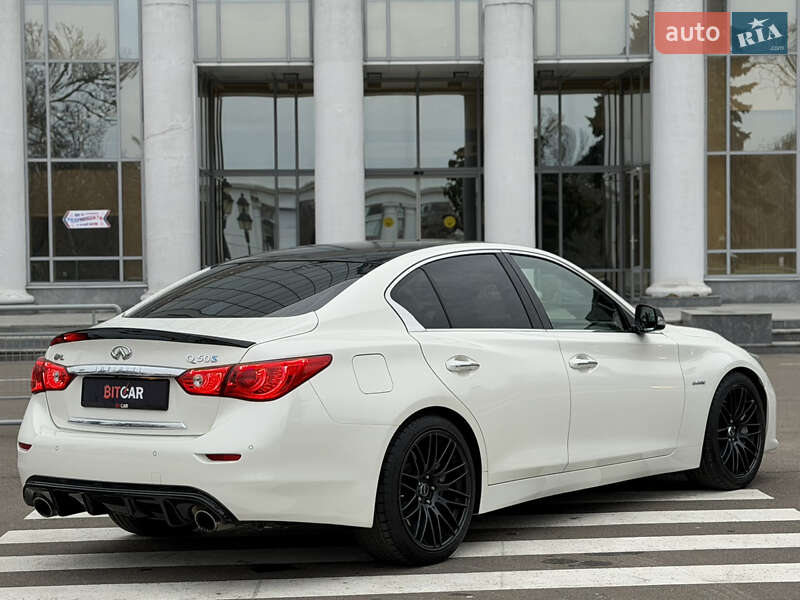 Седан Infiniti Q50 2016 в Одессе