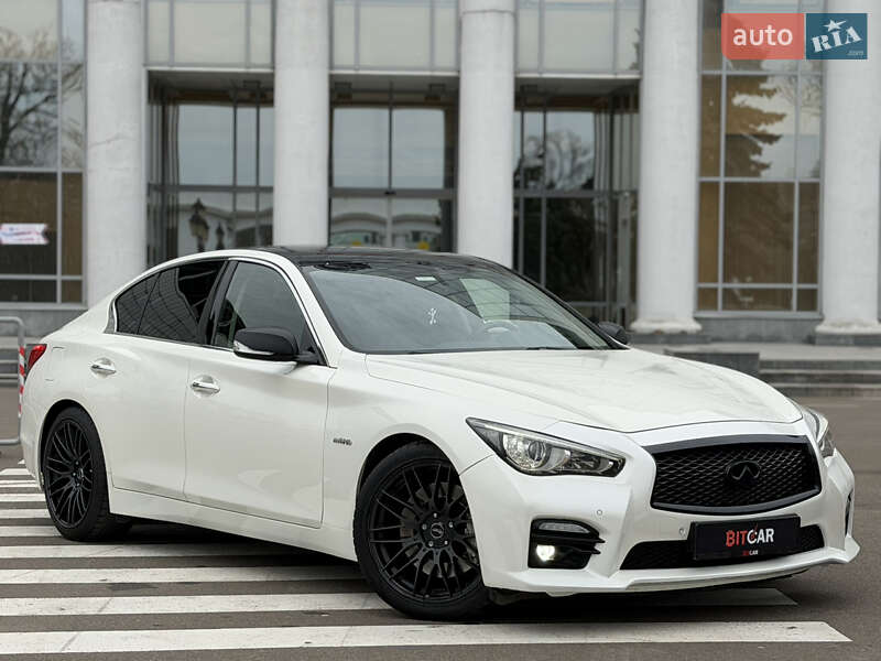 Infiniti Q50 2016