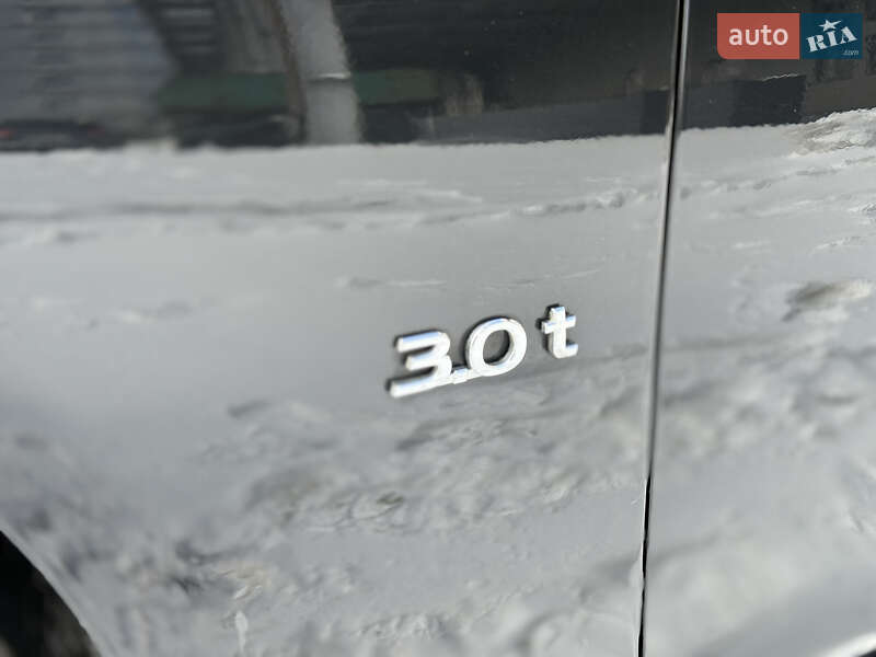 Седан Infiniti Q50 2017 в Киеве