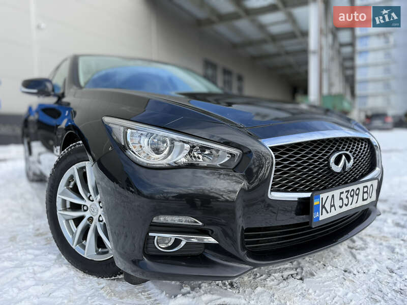 Седан Infiniti Q50 2017 в Киеве