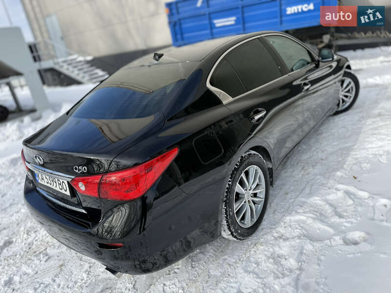 Седан Infiniti Q50 2017 в Киеве