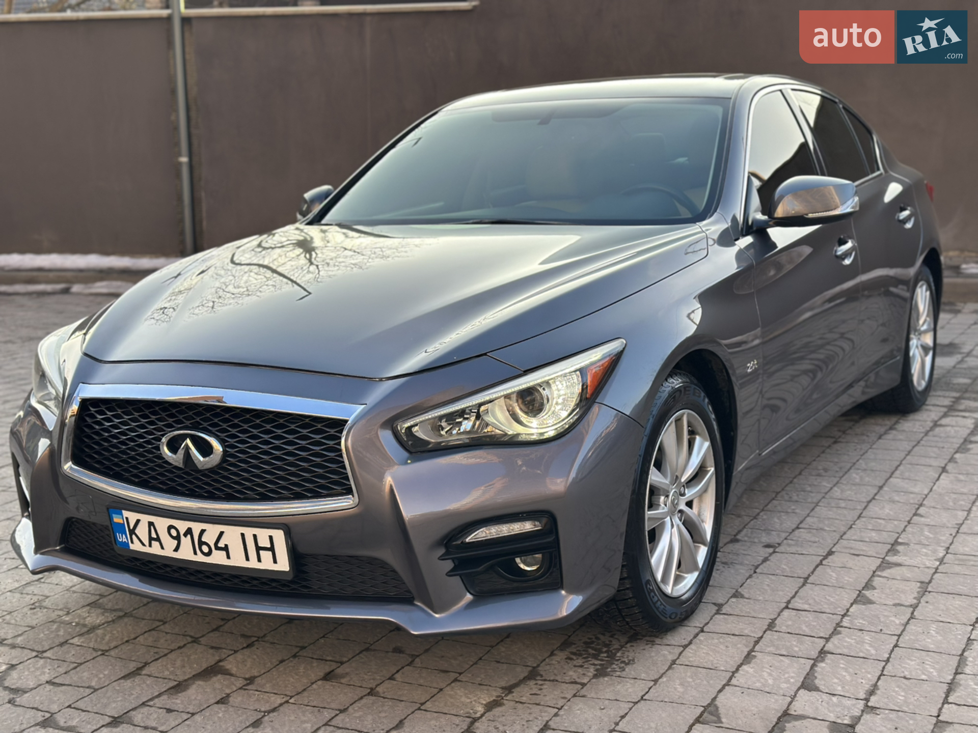 2015 Infiniti Q50 - фото 1