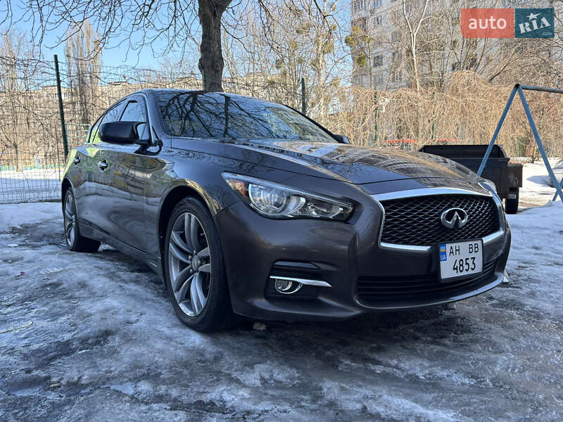 Седан Infiniti Q50 2014 в Киеве