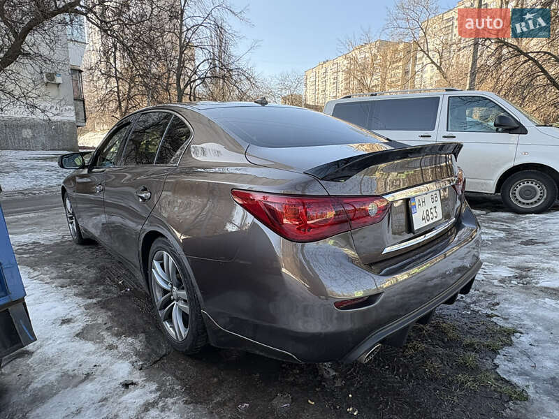 Седан Infiniti Q50 2014 в Киеве