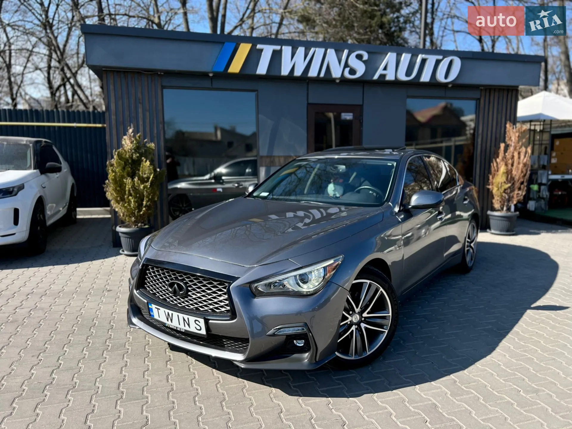2017 Infiniti Q50 - мініатюра 11