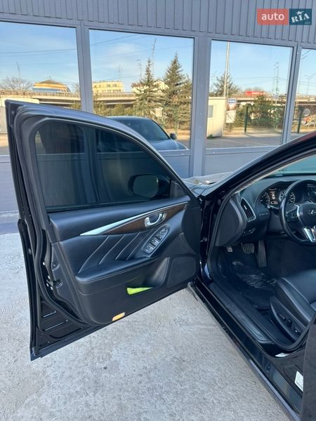 Седан Infiniti Q50 2017 в Киеве