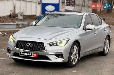 Седан Infiniti Q50 2017 в Киеве