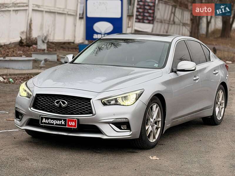 Infiniti Q50 2017