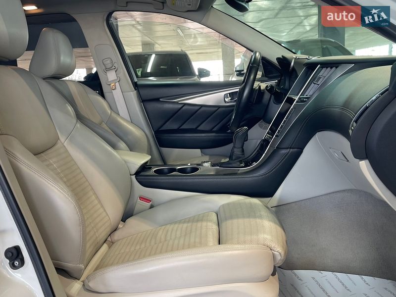 Седан Infiniti Q50 2017 в Одессе