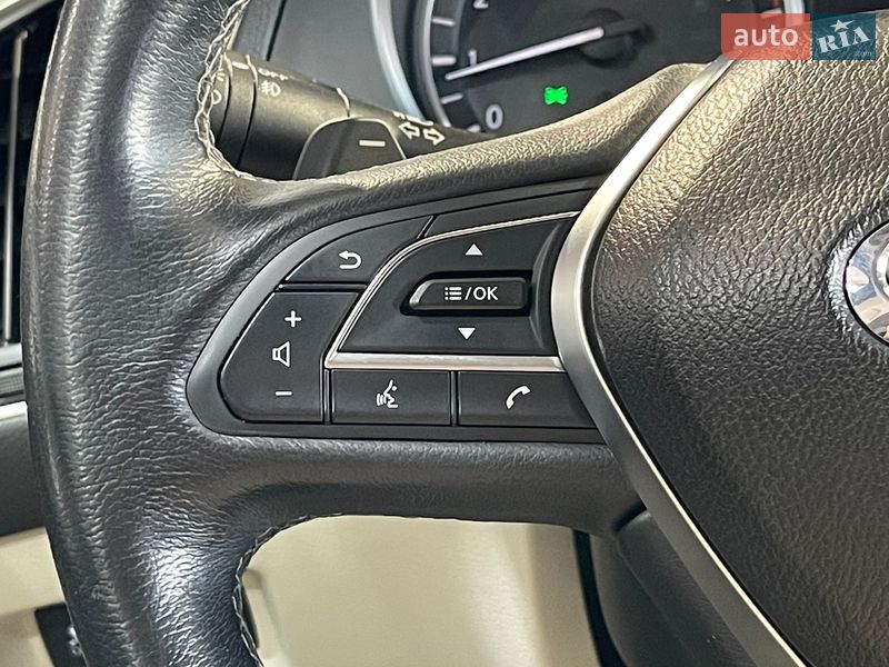 Седан Infiniti Q50 2017 в Одессе