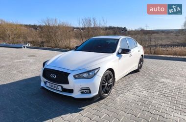 Седан Infiniti Q50 2016 в Ирпене