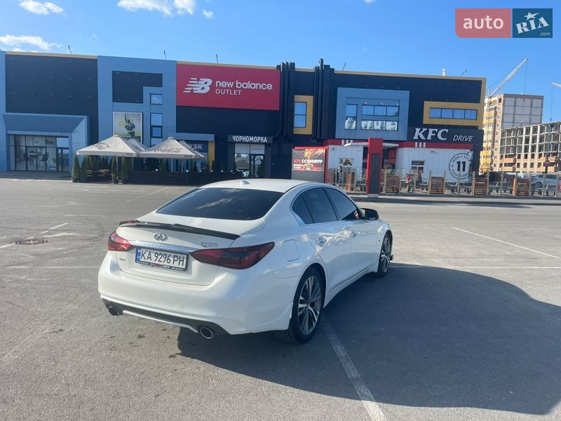 Седан Infiniti Q50 2017 в Киеве