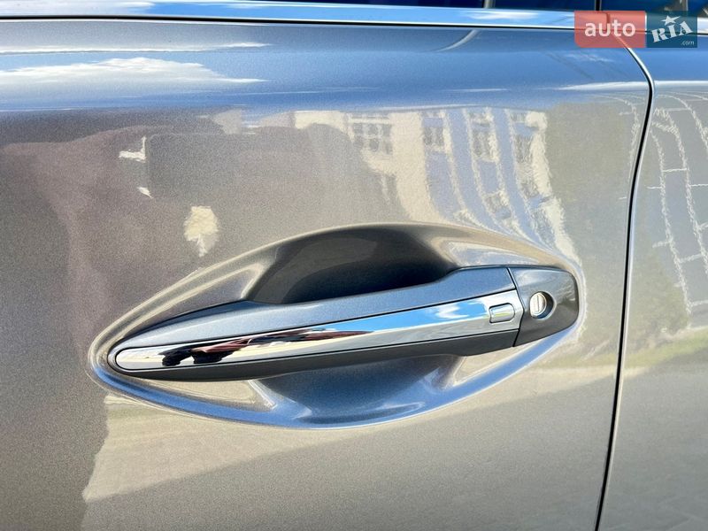 Седан Infiniti Q50 2016 в Виннице