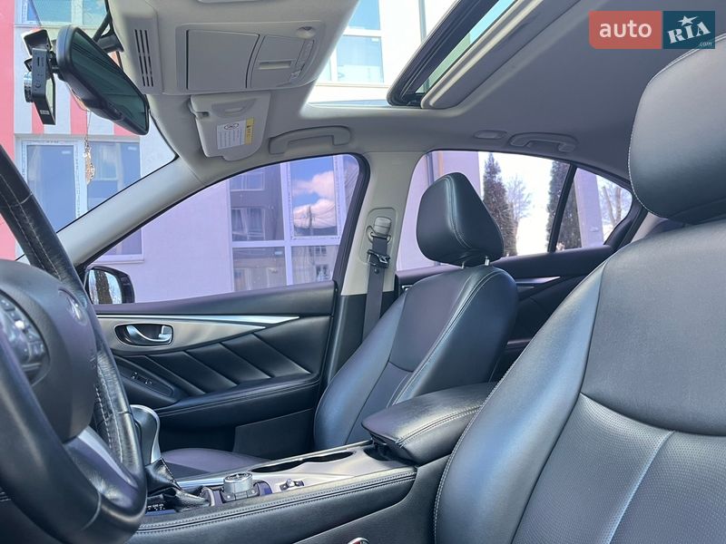 Седан Infiniti Q50 2016 в Виннице