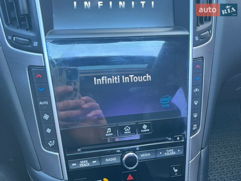 Седан Infiniti Q50 2016 в Виннице