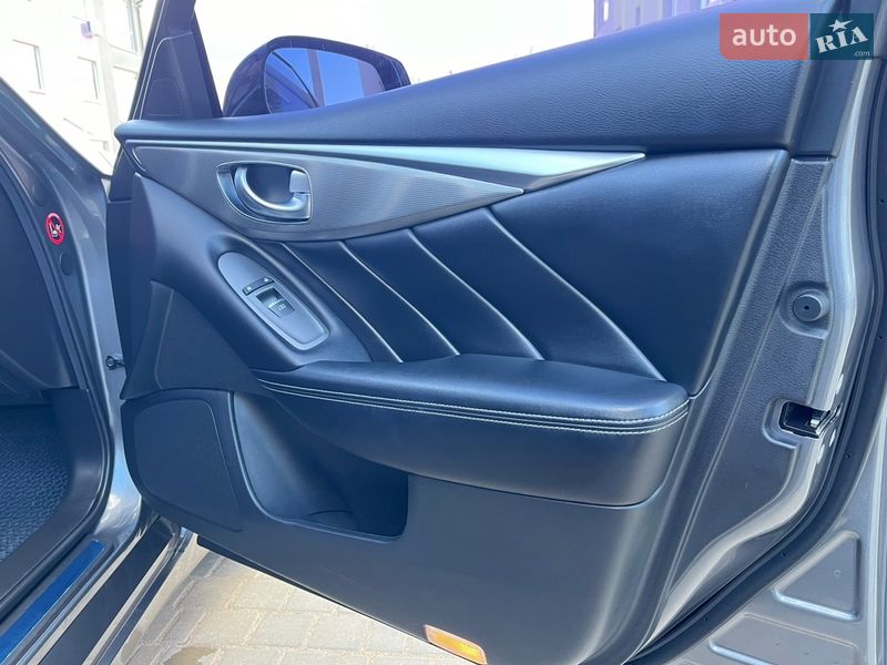 Седан Infiniti Q50 2016 в Виннице