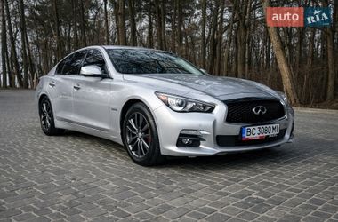 Седан Infiniti Q50 2015 в Львові