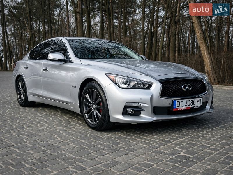 Infiniti Q50 2015