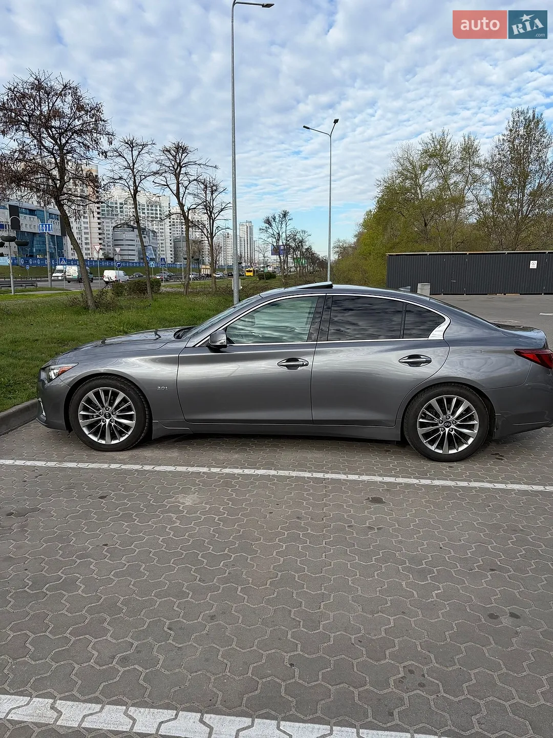 2017 Infiniti Q50 - мініатюра 3