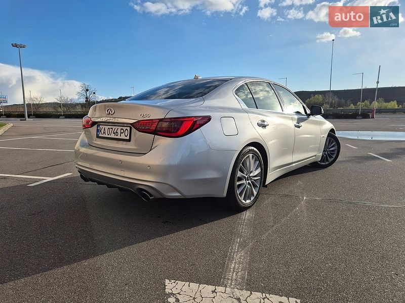 Infiniti Q50 2017