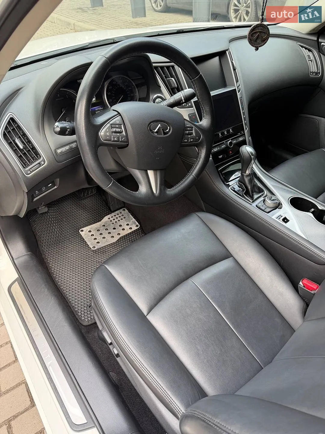 2017 Infiniti Q50 - мініатюра 8
