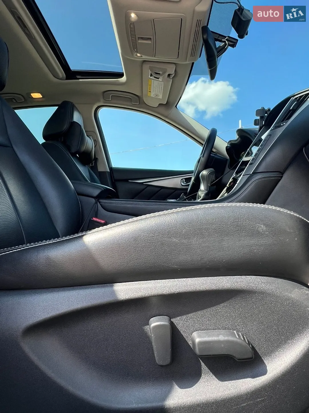 2015 Infiniti Q50 - мініатюра 27