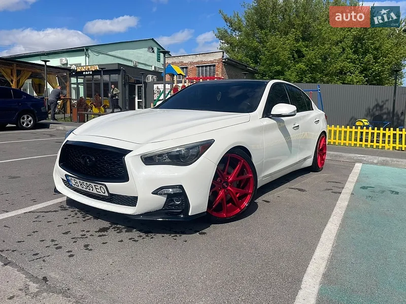 Infiniti Q50