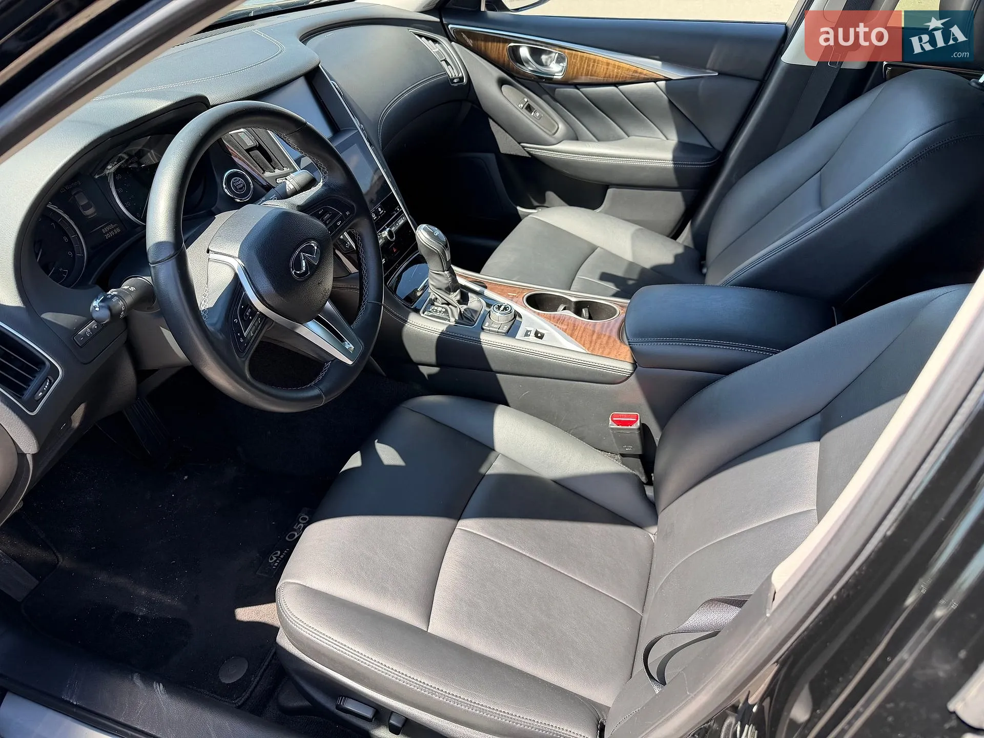 2018 Infiniti Q50 - мініатюра 9