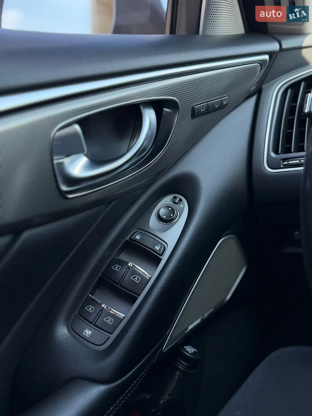 2018 Infiniti Q50 - мініатюра 17