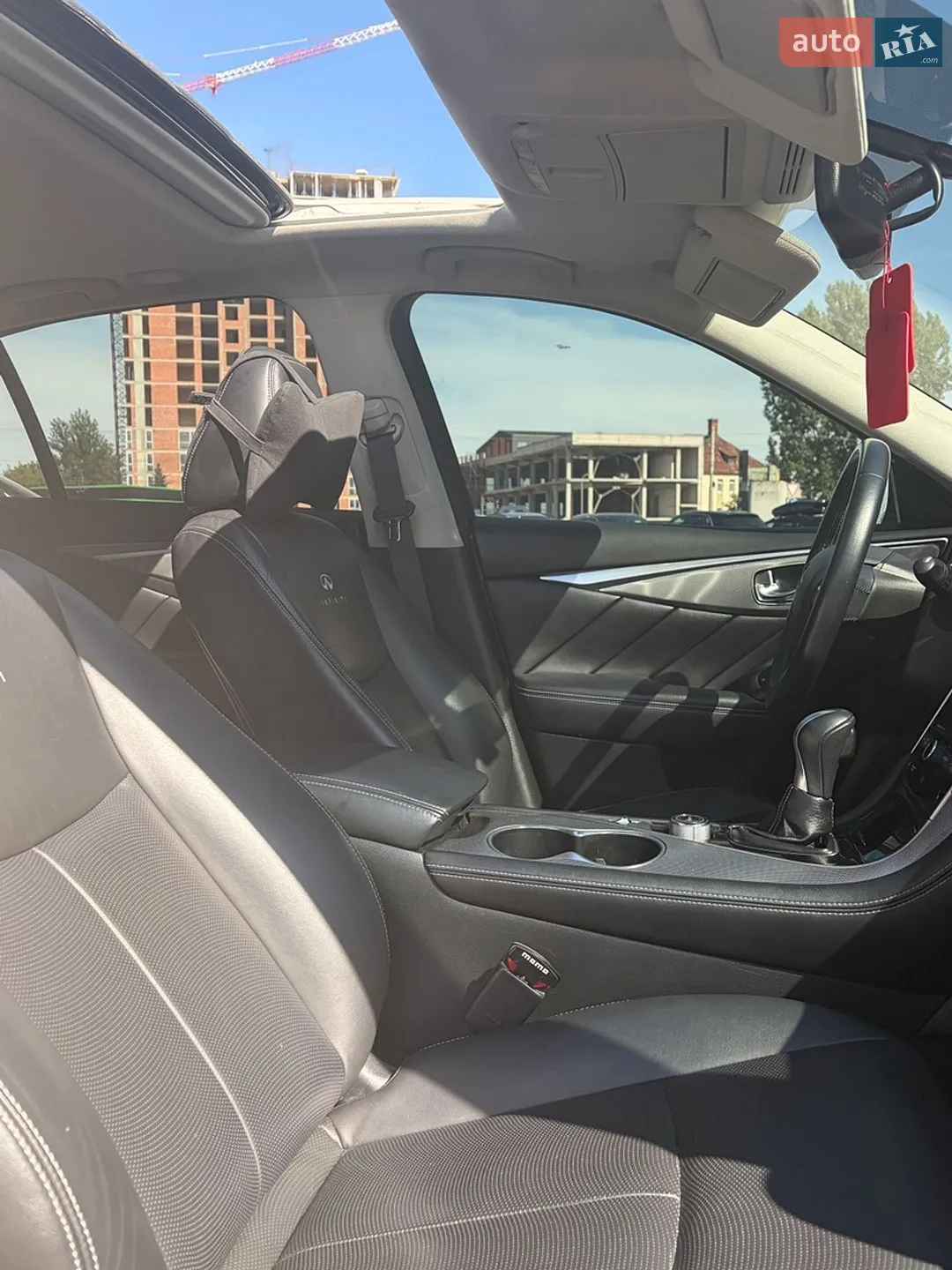 2015 Infiniti Q50 - мініатюра 9