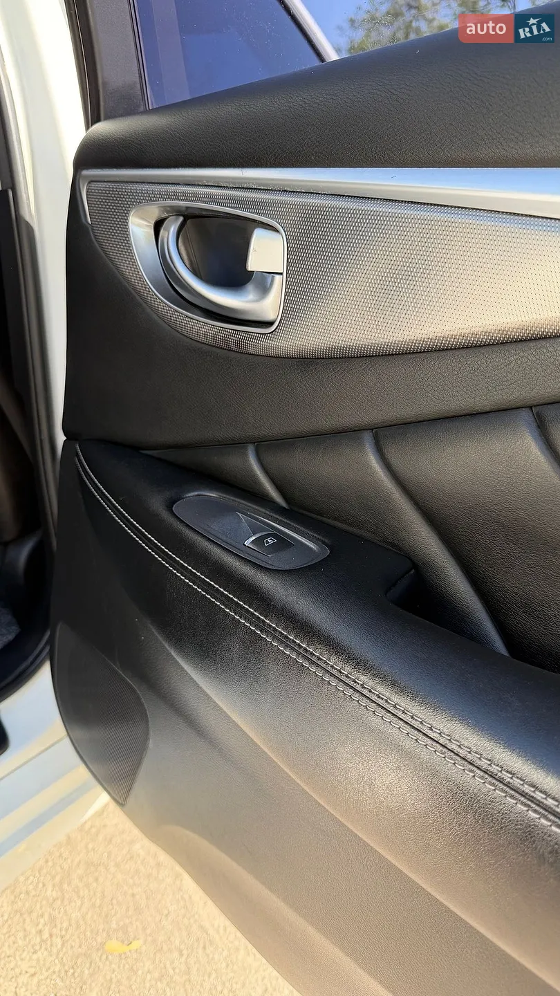 2015 Infiniti Q50 - мініатюра 21