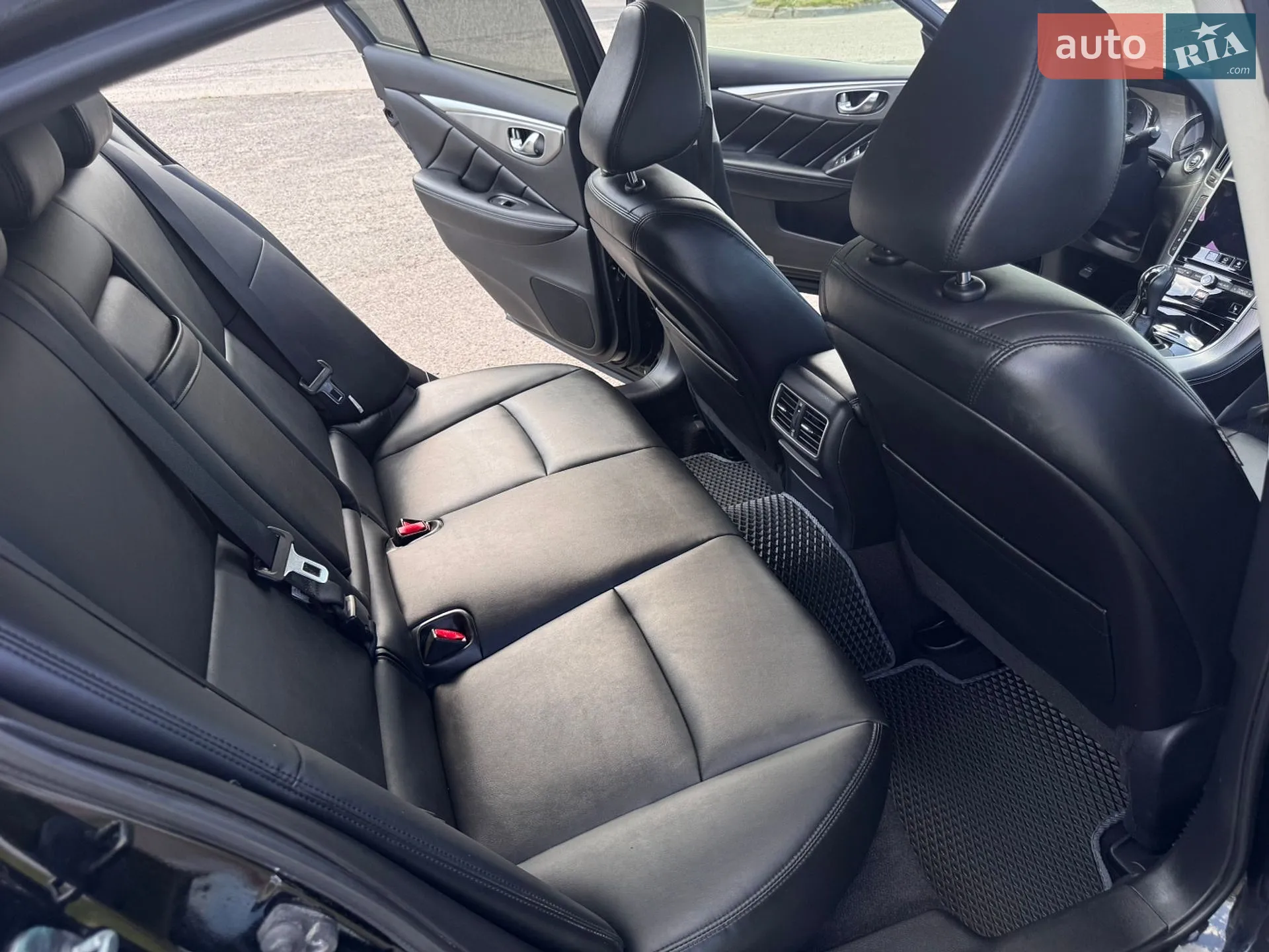 2015 Infiniti Q50 - мініатюра 17