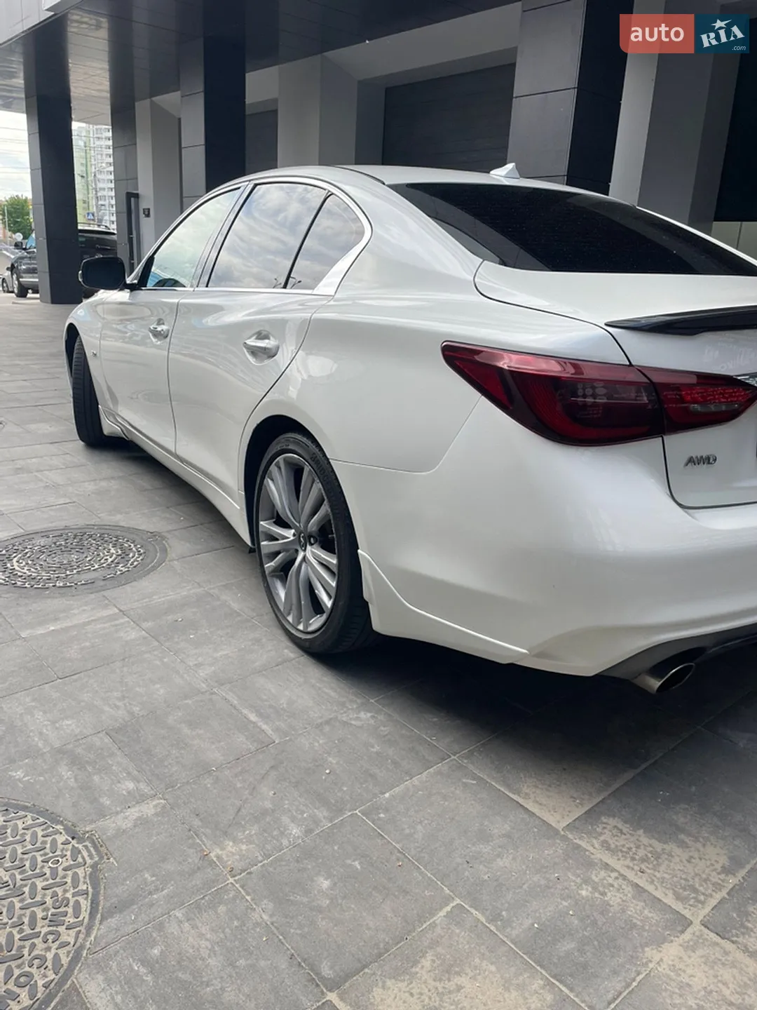 2017 Infiniti Q50 - мініатюра 3