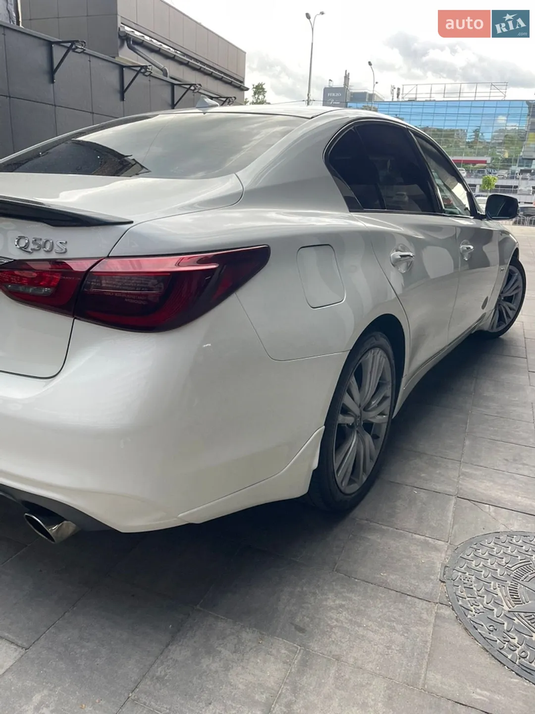 2017 Infiniti Q50 - мініатюра 4