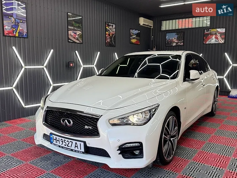 Infiniti Q50