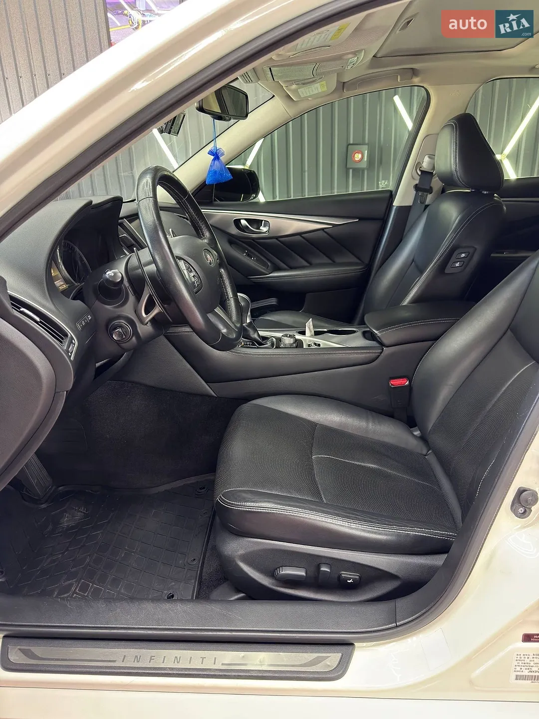 2015 Infiniti Q50 - мініатюра 14