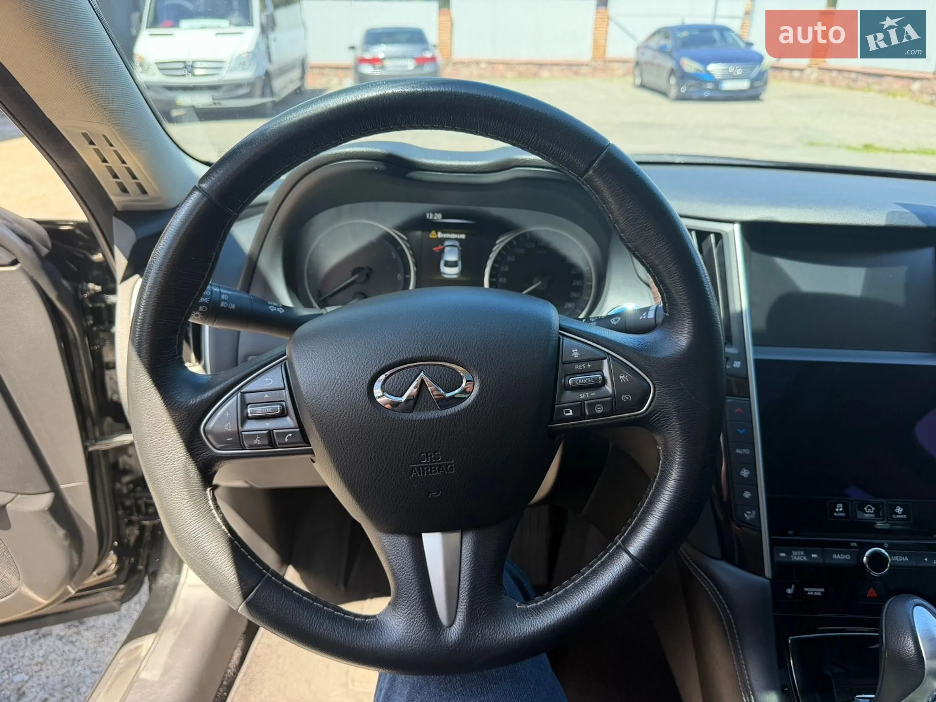 2015 Infiniti Q50 - мініатюра 14