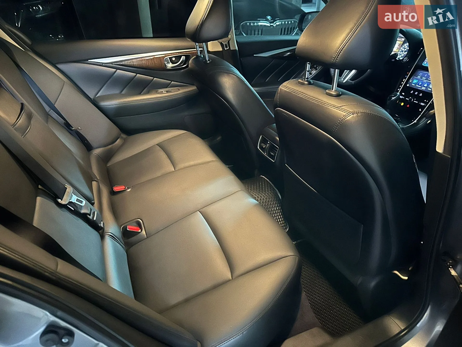 2017 Infiniti Q50 - мініатюра 11
