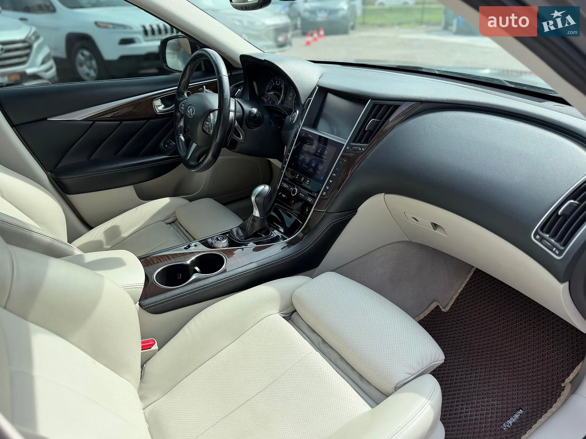 2015 Infiniti Q50 - мініатюра 36