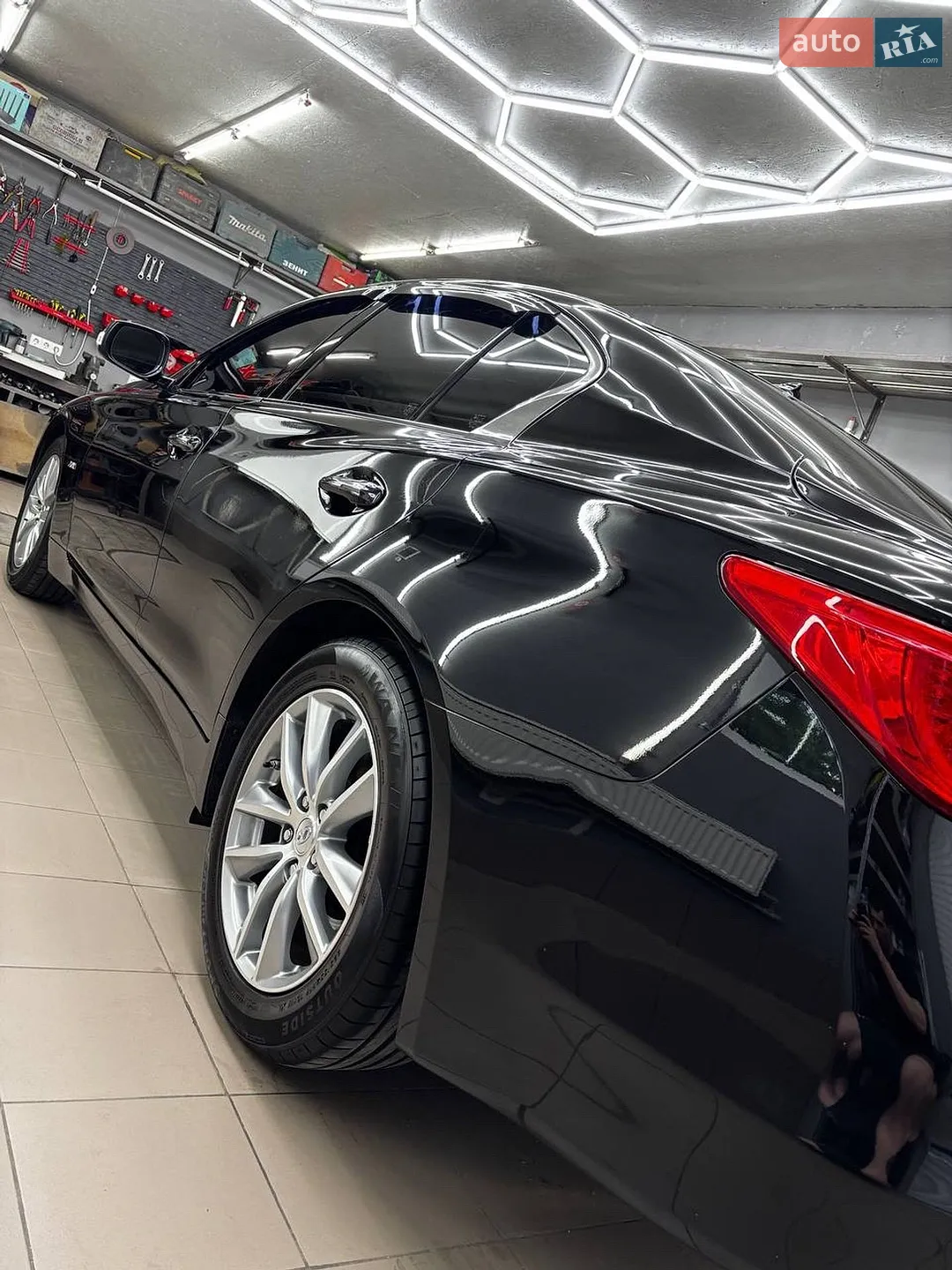 2017 Infiniti Q50 - мініатюра 9