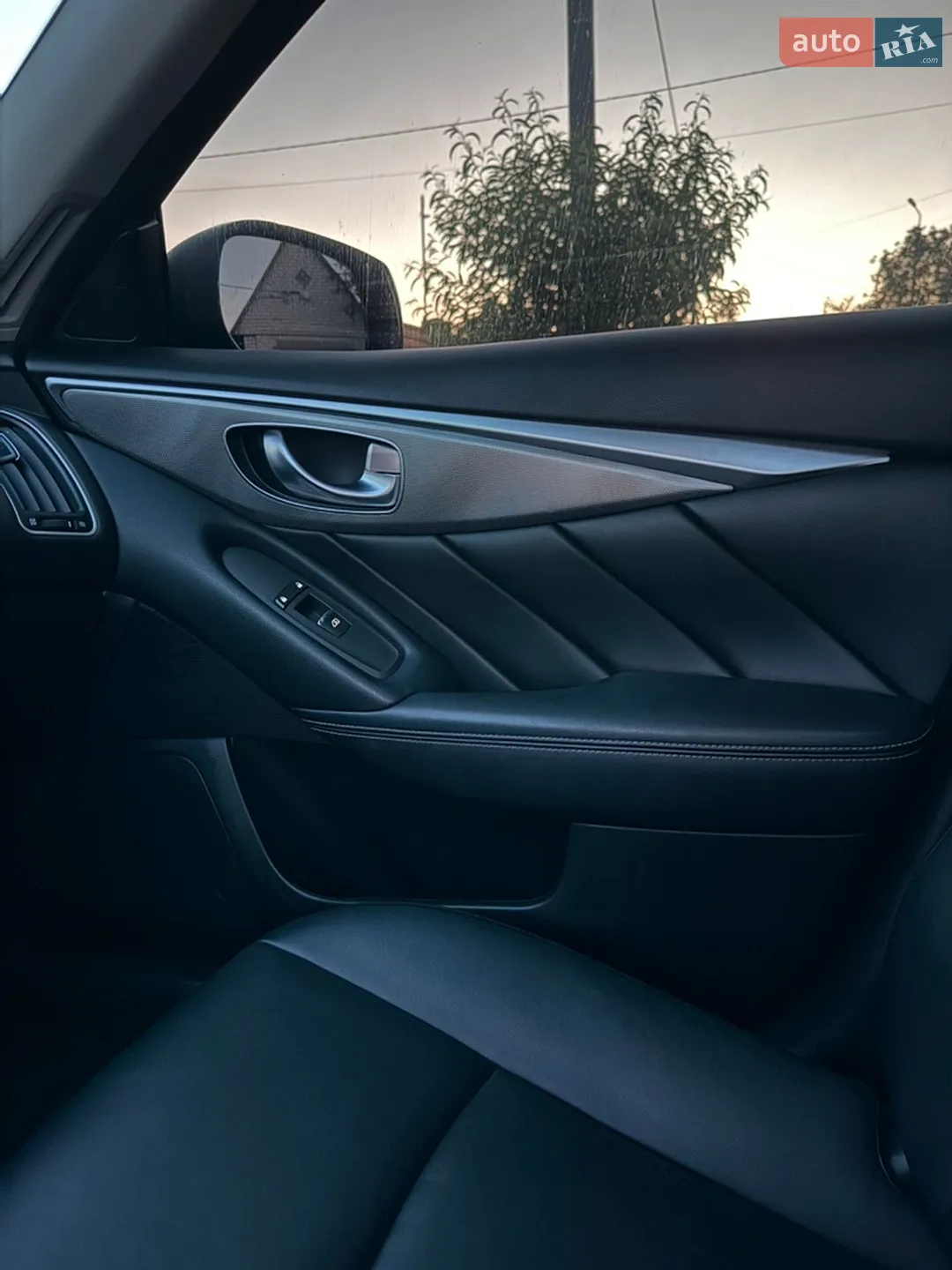 2015 Infiniti Q50 - мініатюра 23