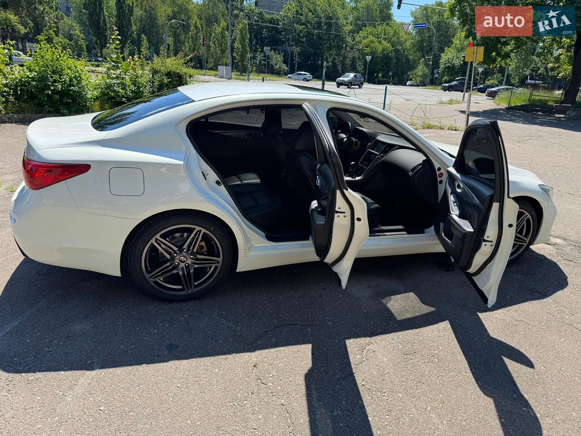 2014 Infiniti Q50 - мініатюра 9