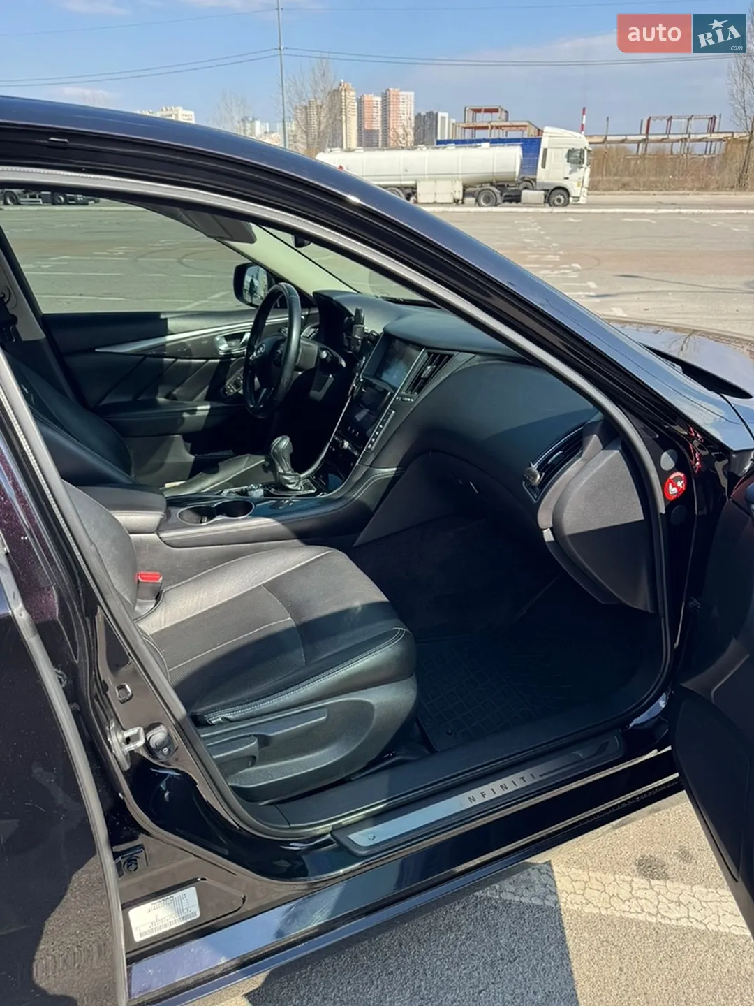 2014 Infiniti Q50 - мініатюра 17