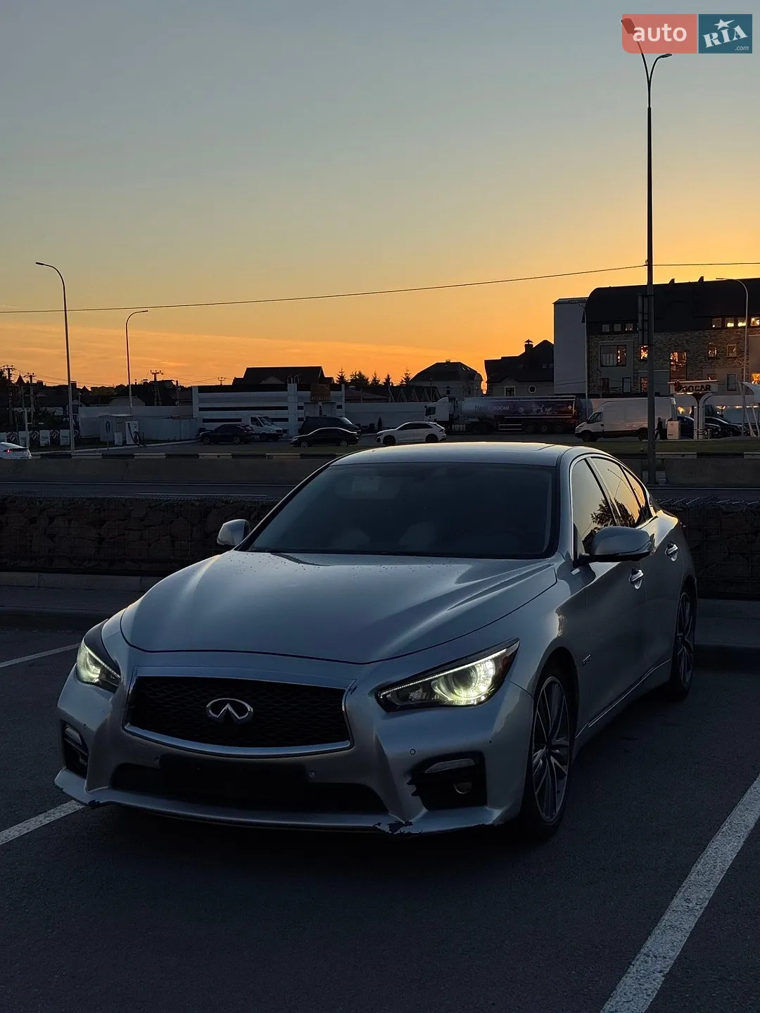 2014 Infiniti Q50 - мініатюра 3