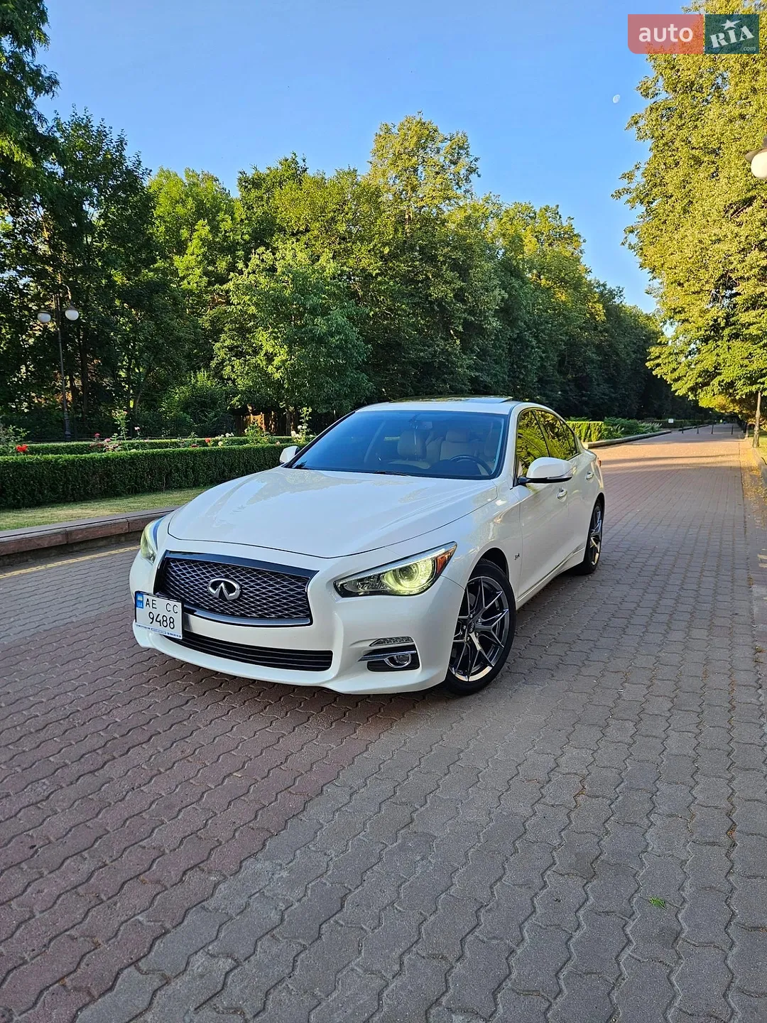 2016 Infiniti Q50 - фото 1