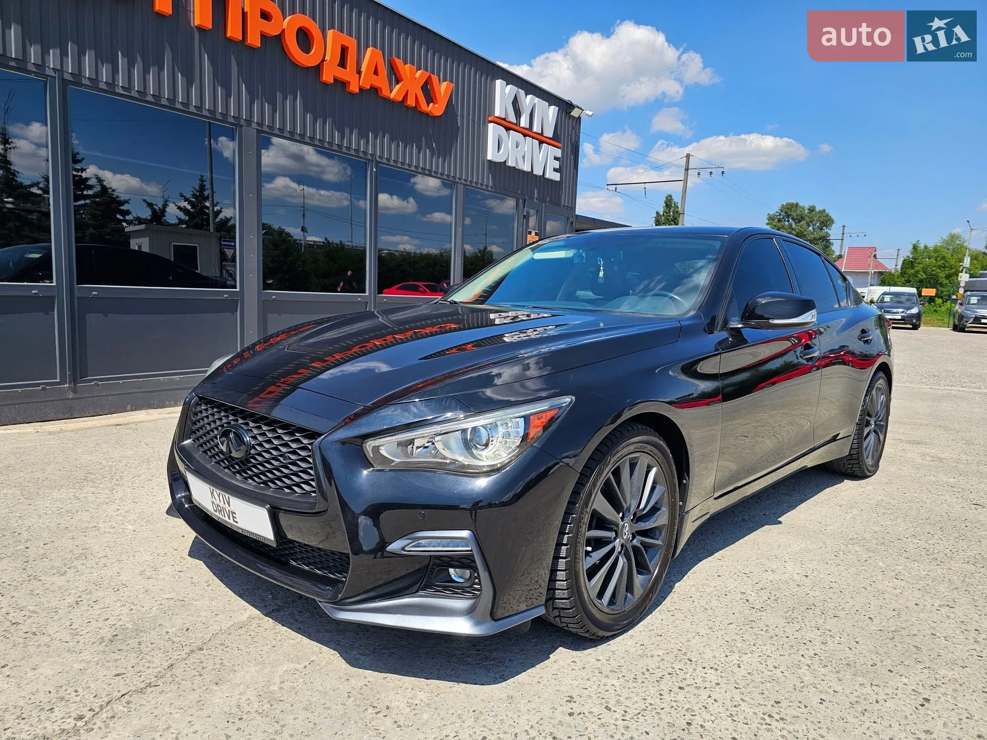 2017 Infiniti Q50 - фото 1