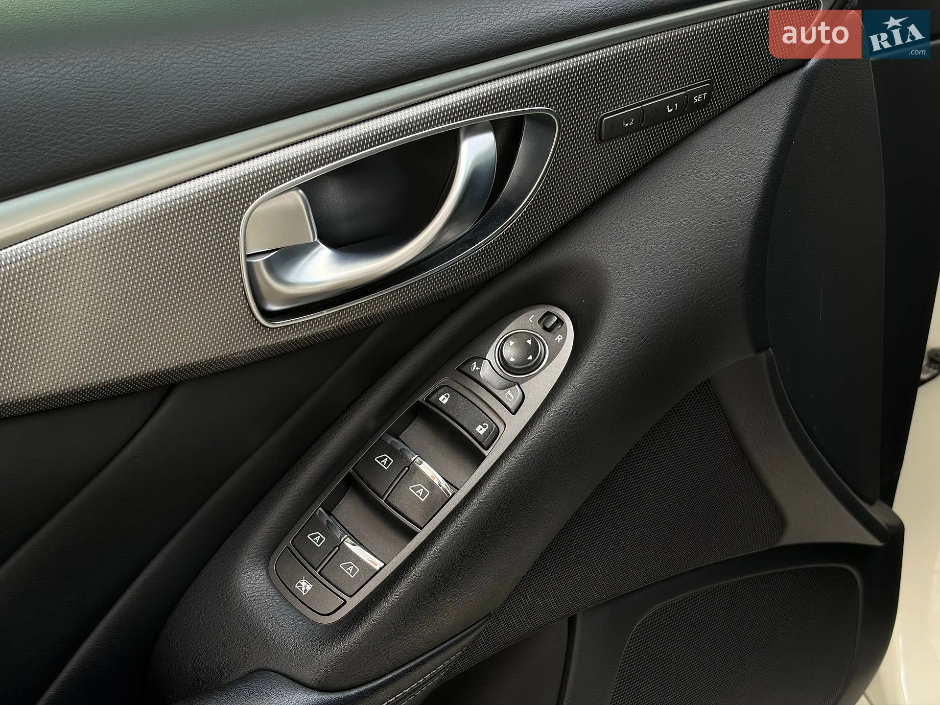 2015 Infiniti Q50 - мініатюра 27
