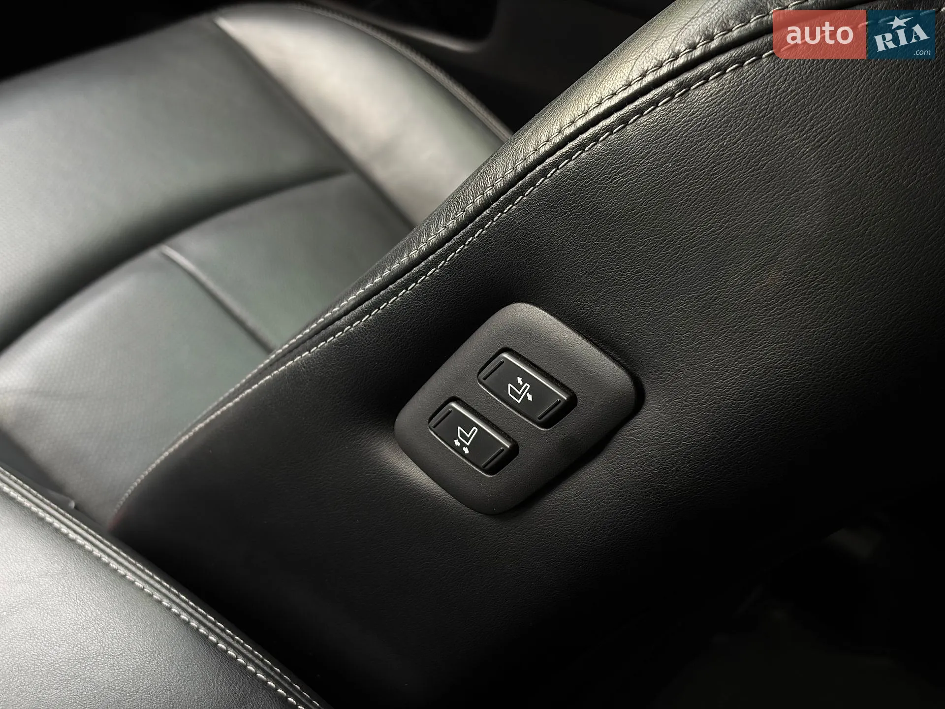 2015 Infiniti Q50 - мініатюра 32