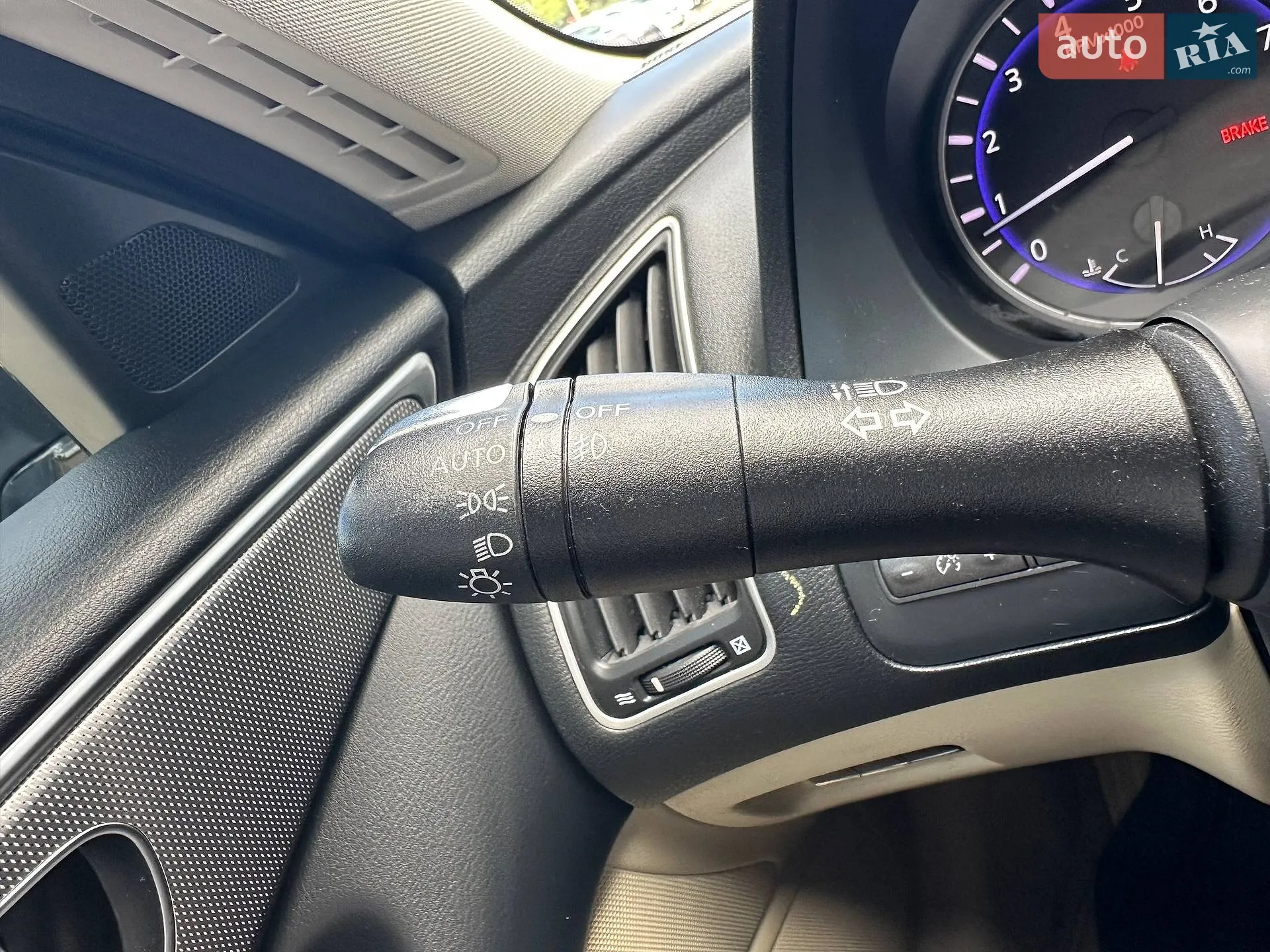 2016 Infiniti Q50 - мініатюра 19