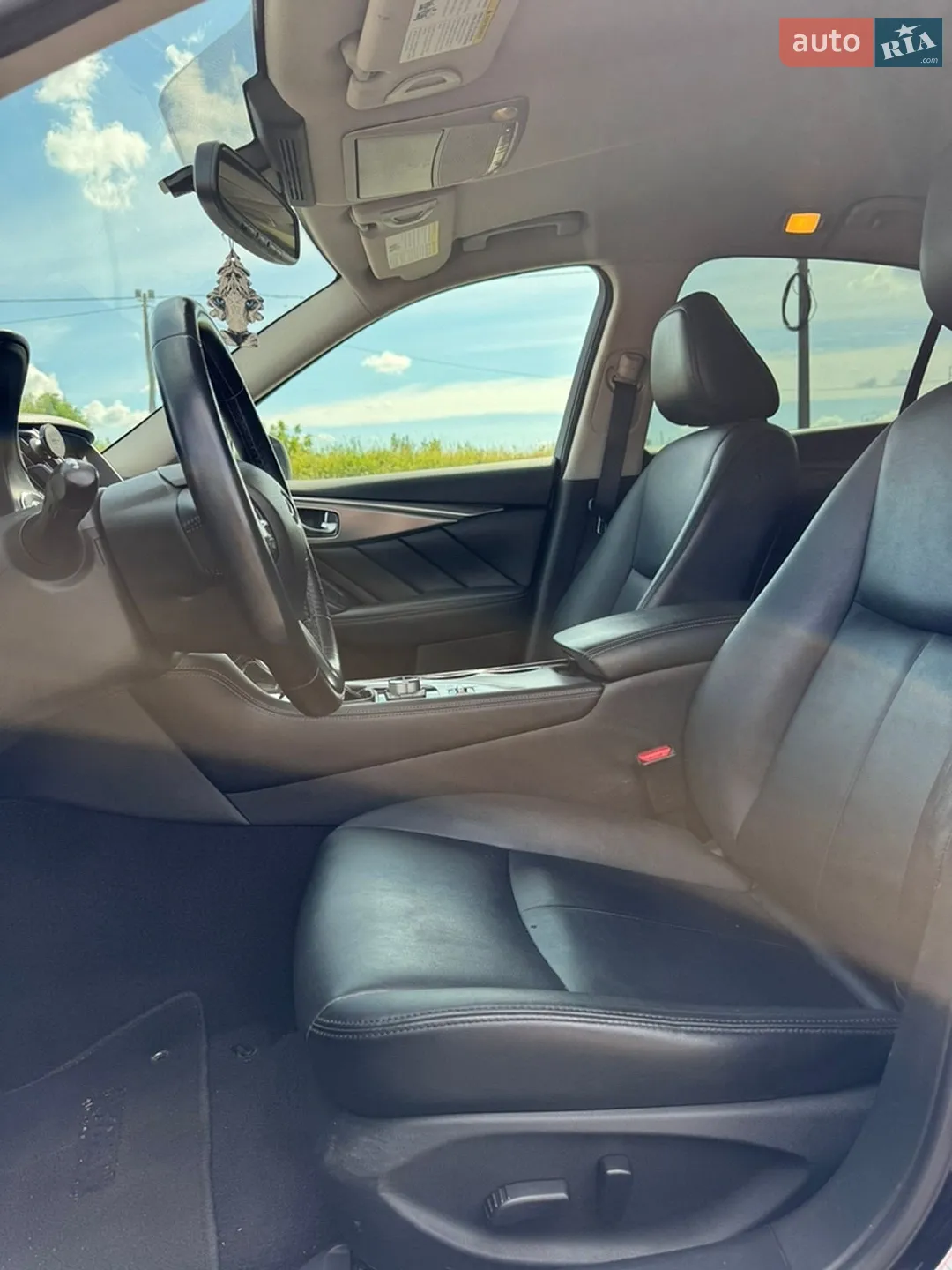 2017 Infiniti Q50 - мініатюра 5